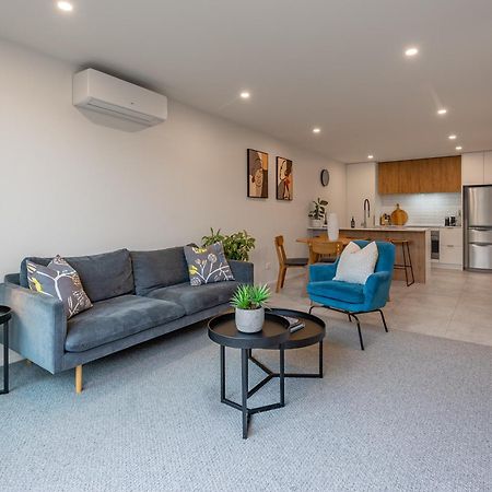 Urban Nest - Entire Townhouse And Free Parking Villa Christchurch Buitenkant foto