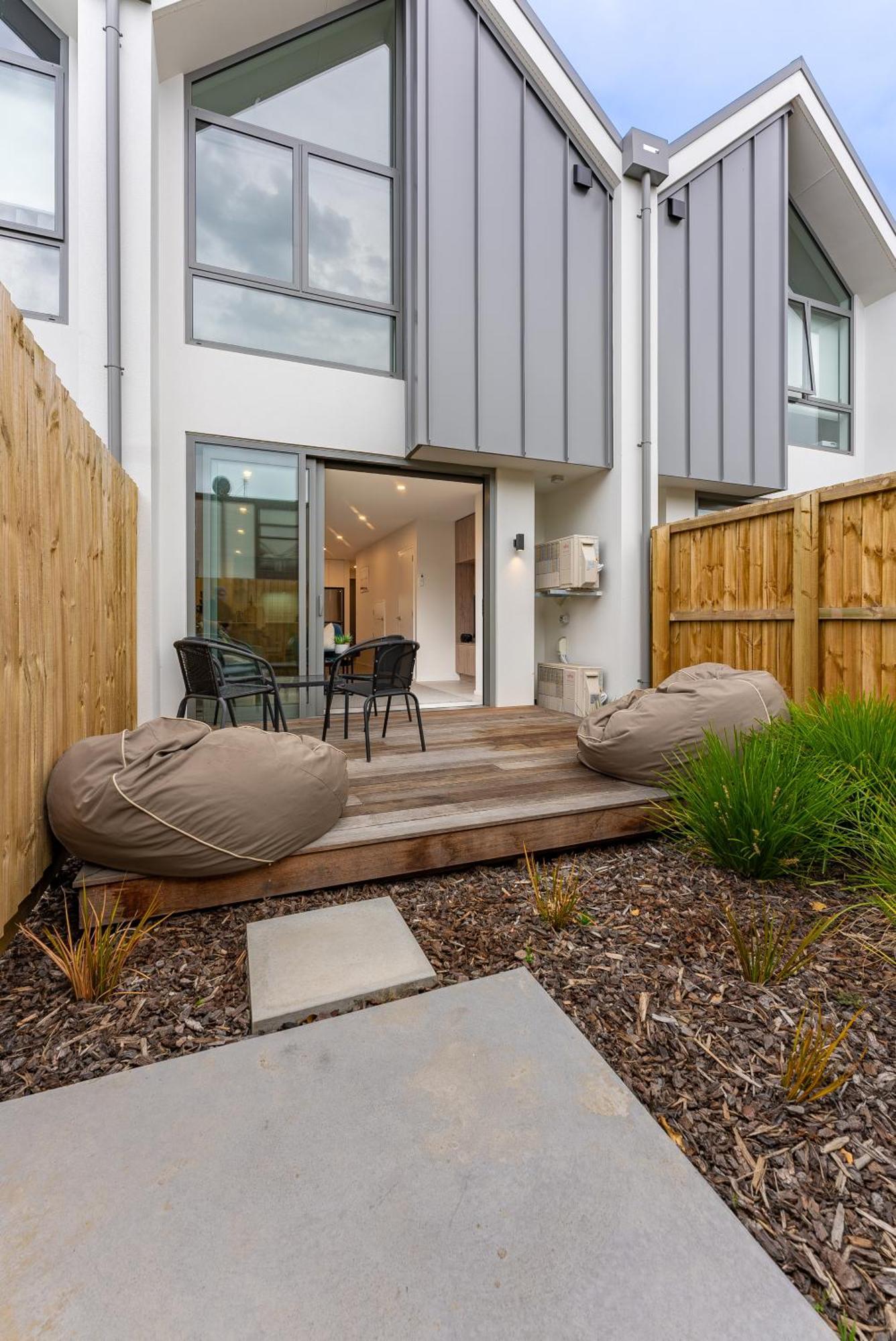 Urban Nest - Entire Townhouse And Free Parking Villa Christchurch Buitenkant foto