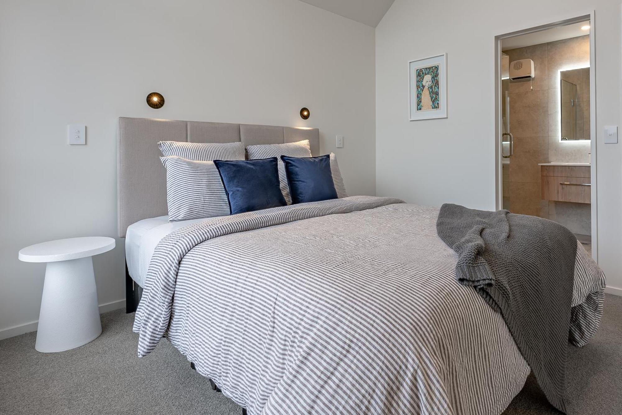 Urban Nest - Entire Townhouse And Free Parking Villa Christchurch Buitenkant foto